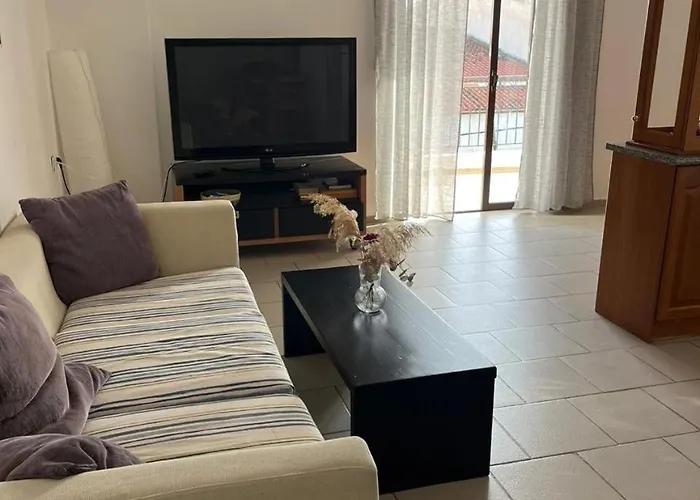 Akrata V Apartment