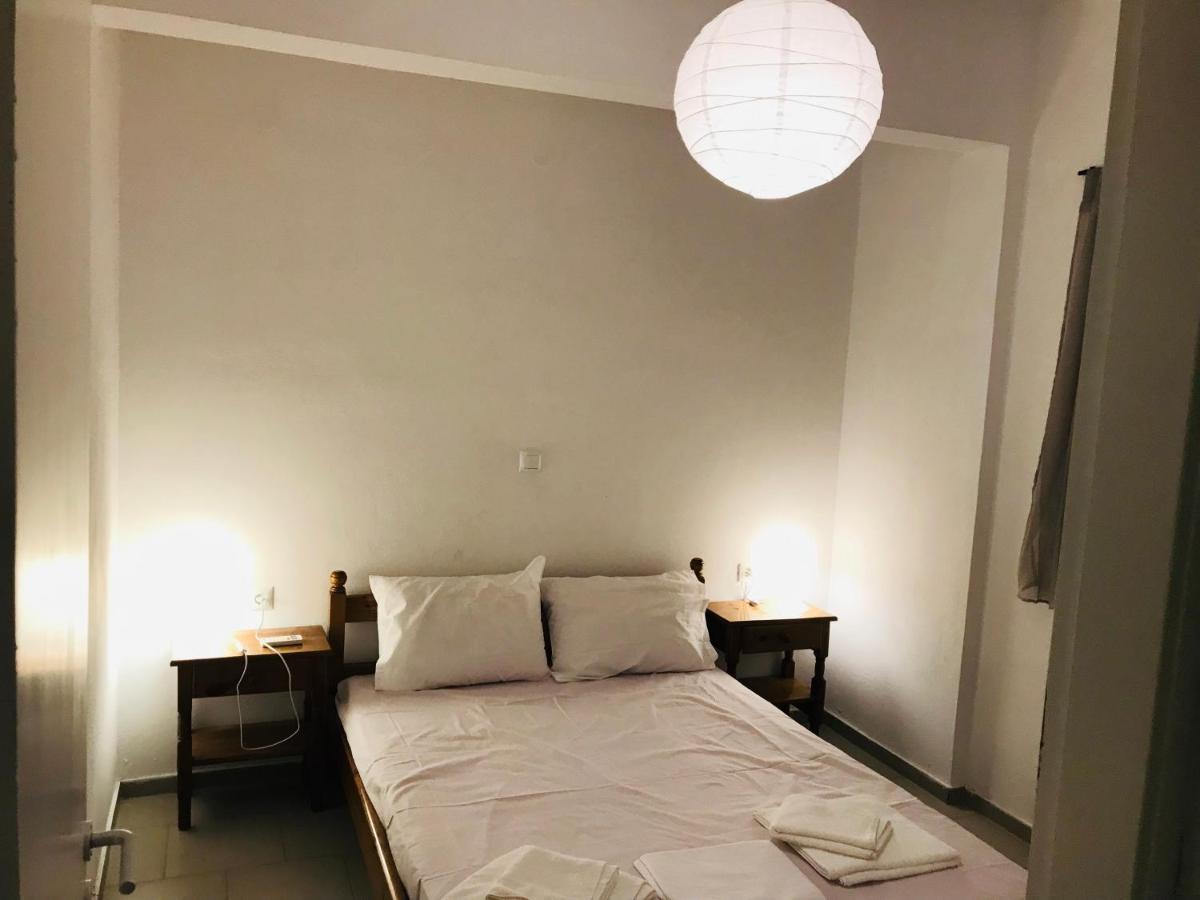 V Apartment *