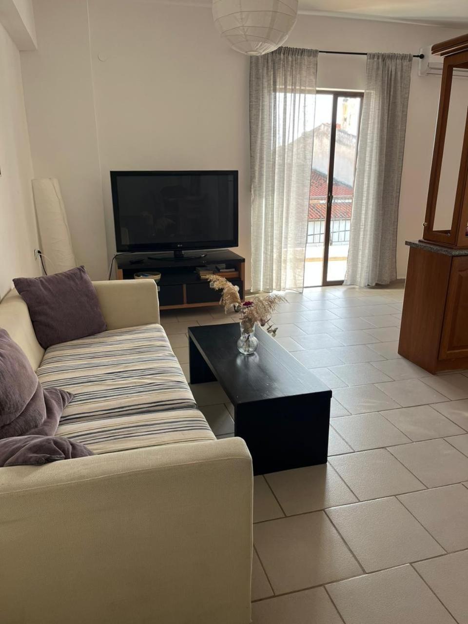 V Apartment Akrata