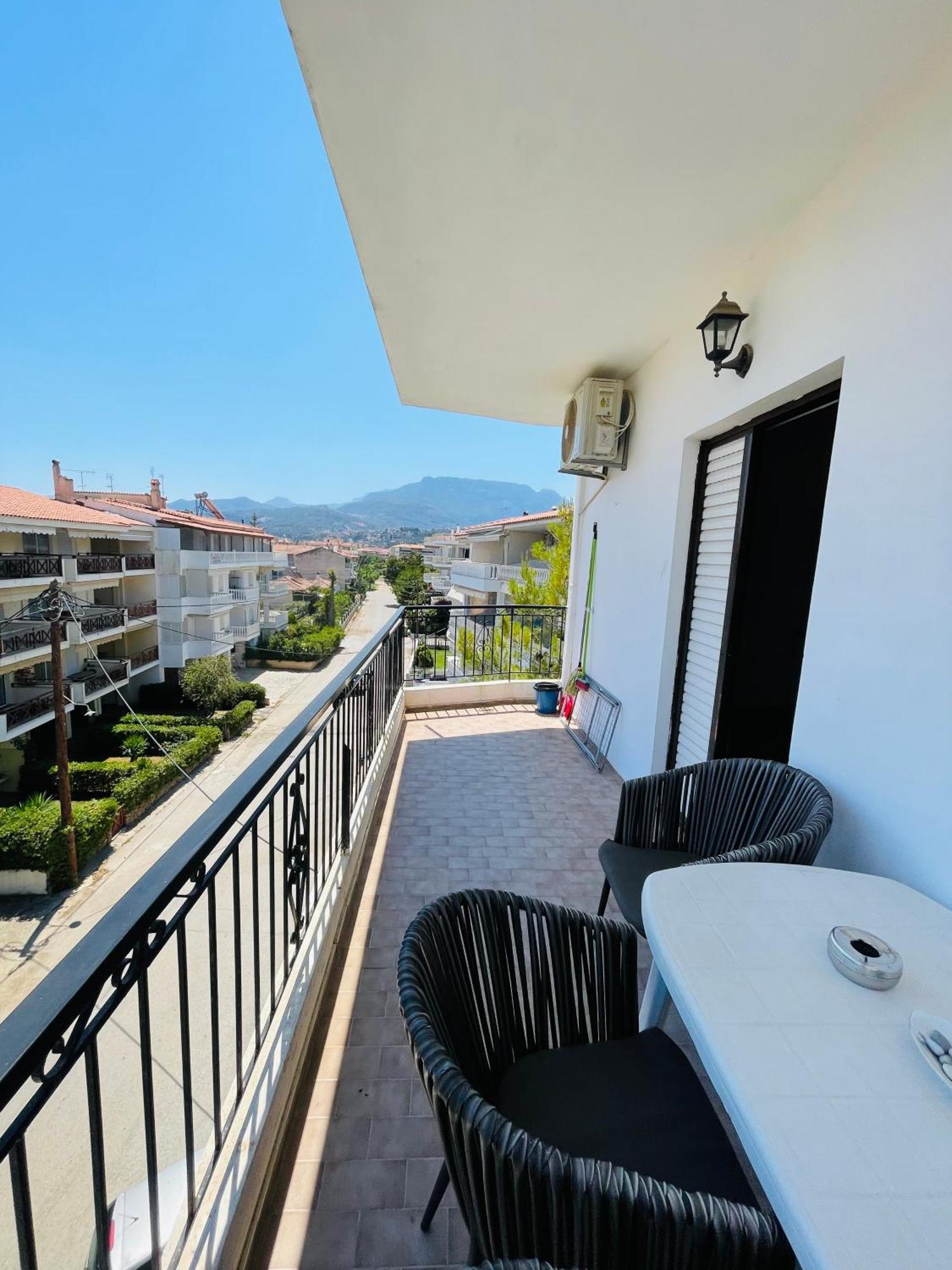 Apartment V