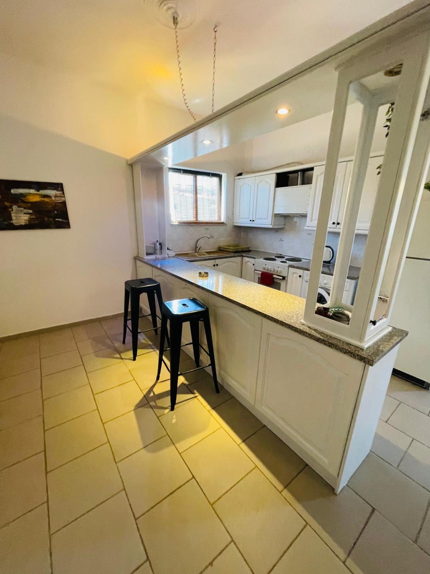 V Apartment Akrata