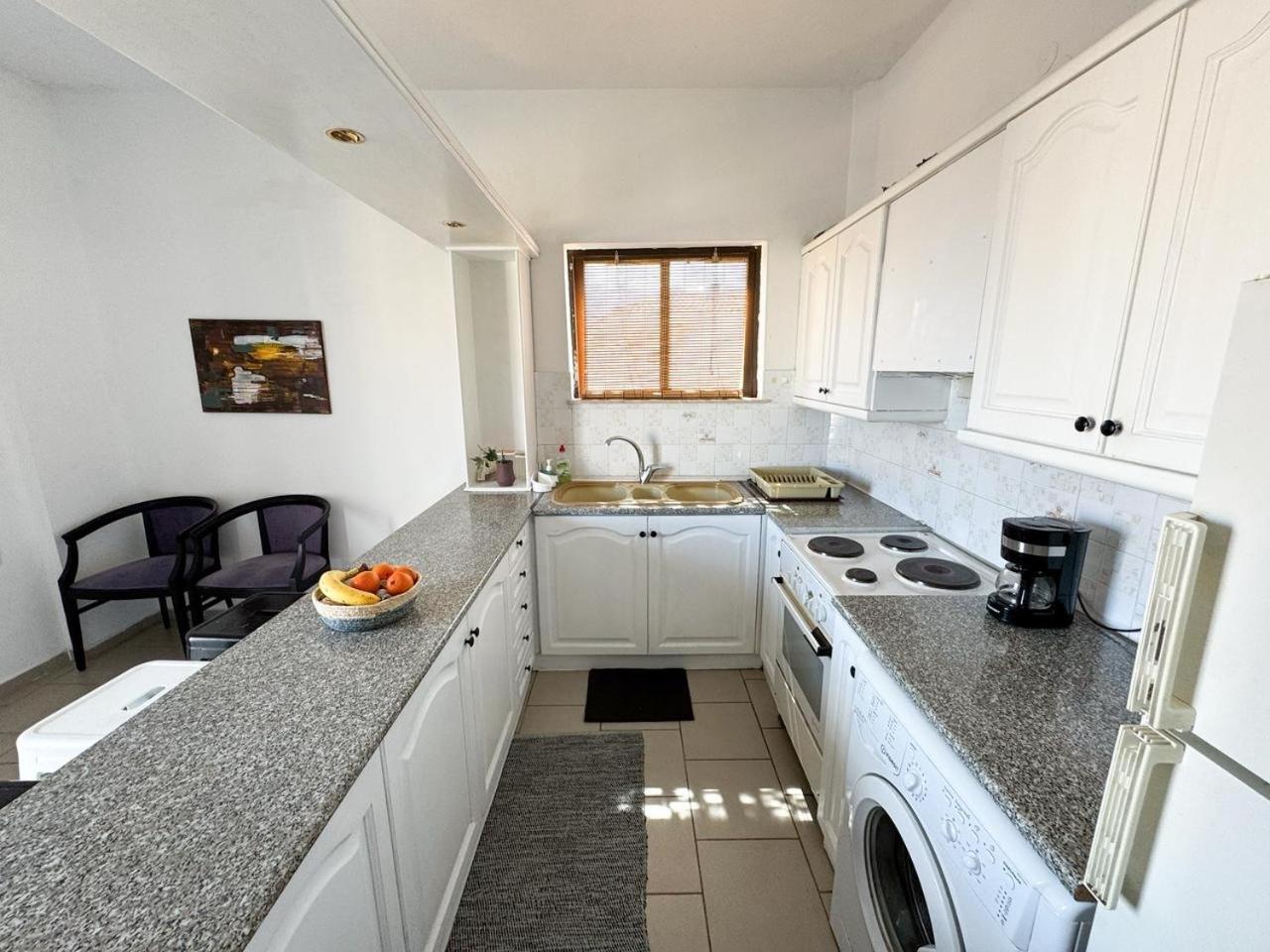 Apartment V Akrata
